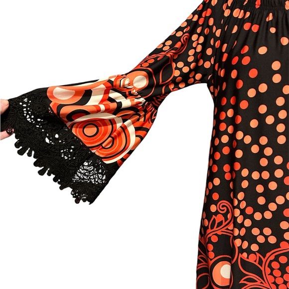 White mark Black and orange long sleeve dress. With lace - Picture 4 of 6